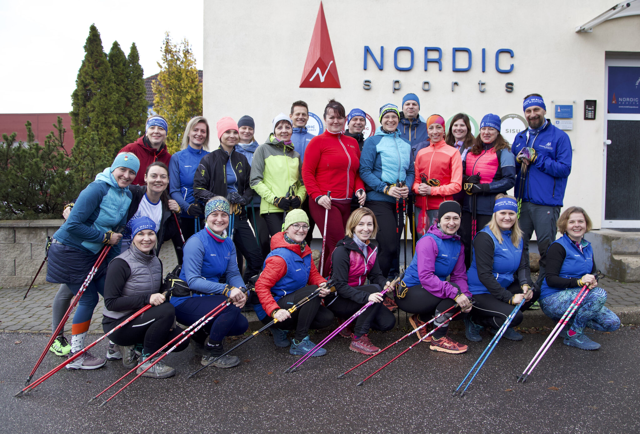 Instruktoři Nordic Walking Point na pravidelném setkání, tzv. SISU, na základně Nordic Sports v Brně-Lesné.