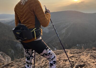 Pochod pro mozek 2025 s Nezrezneme.cz - Solvayovy lomy. Vede instruktorka Nordic Walking Lenka Křivánková